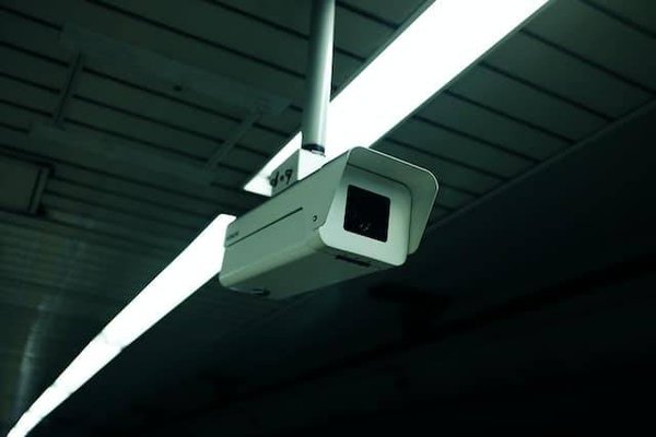 Pourquoi installer un système de surveillance dans son nouveau logement ?